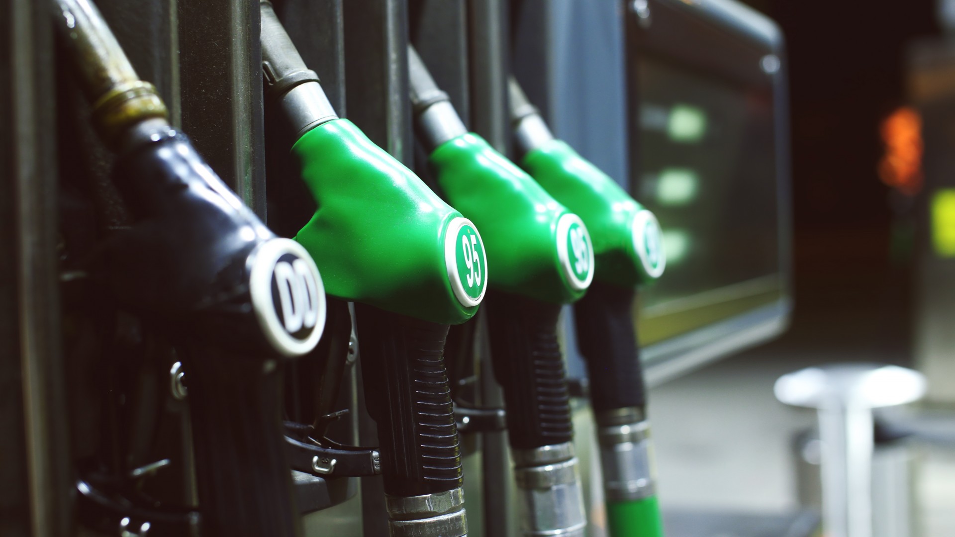 Carburants : la baisse des prix continue